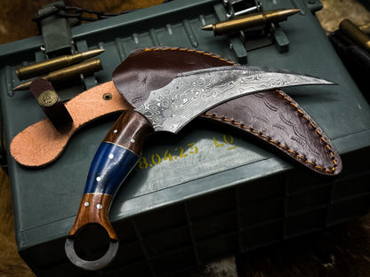 8" Handmade Damascus Karambit Knife Hunting knife Karambit With Sheath and Wood Handle