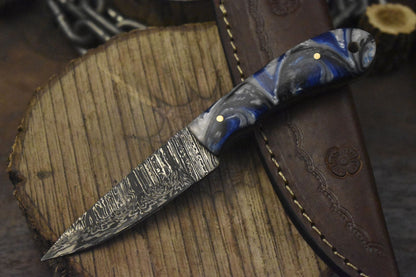 Tactical Bushcraft Skinner Knife Twist Damascus Micarta Handle EDC Tool