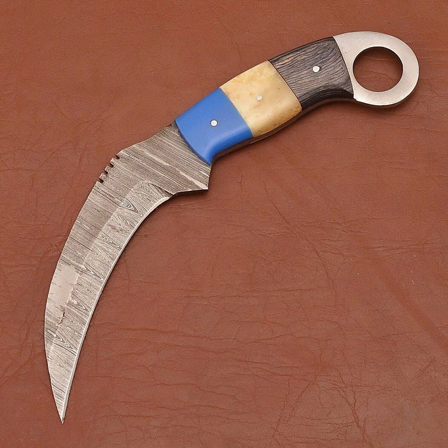 Custom Handmade Damascus Karambit Knife Damascus Steel Hunting Knife with Mix Handle