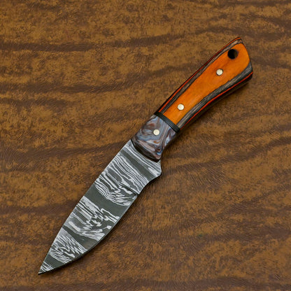 Handmade Damascus Skinner Hunting Knife with Resin and Wood Handle – Custom Fixed Blade