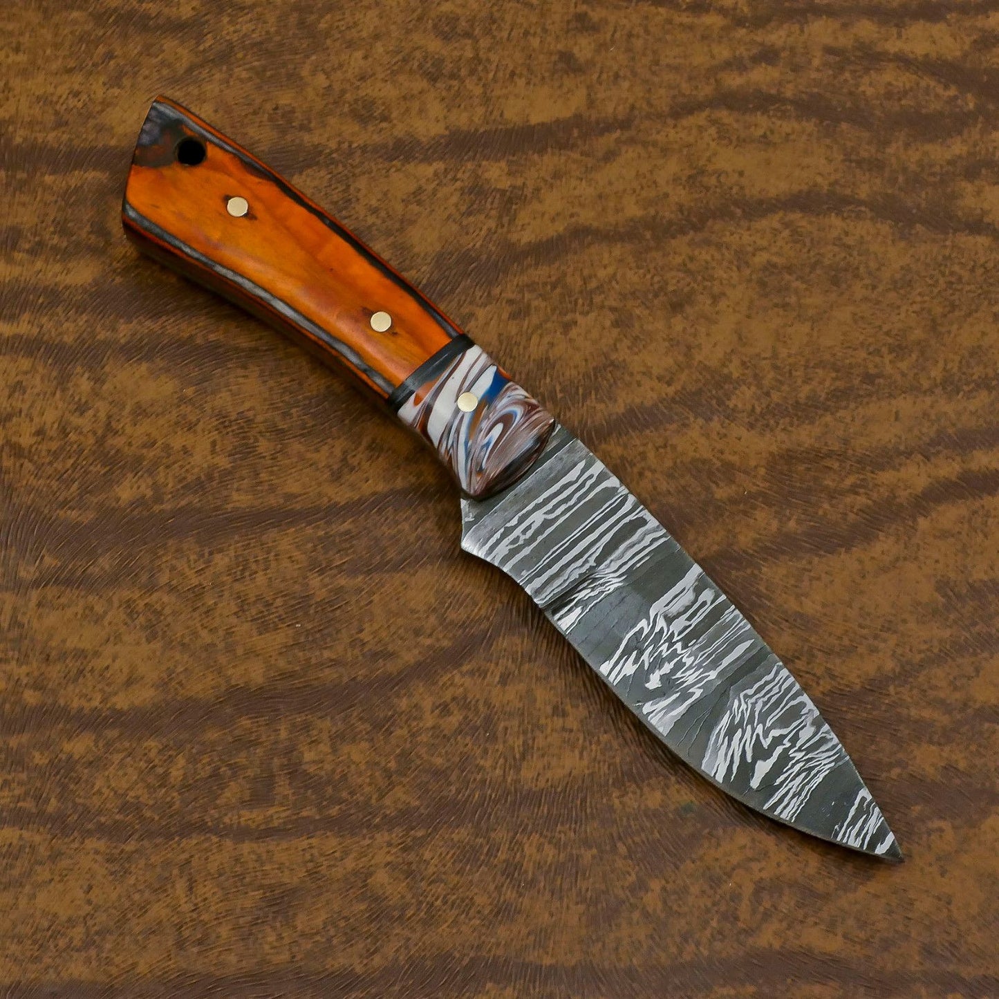 Handmade Damascus Skinner Hunting Knife with Resin and Wood Handle – Custom Fixed Blade