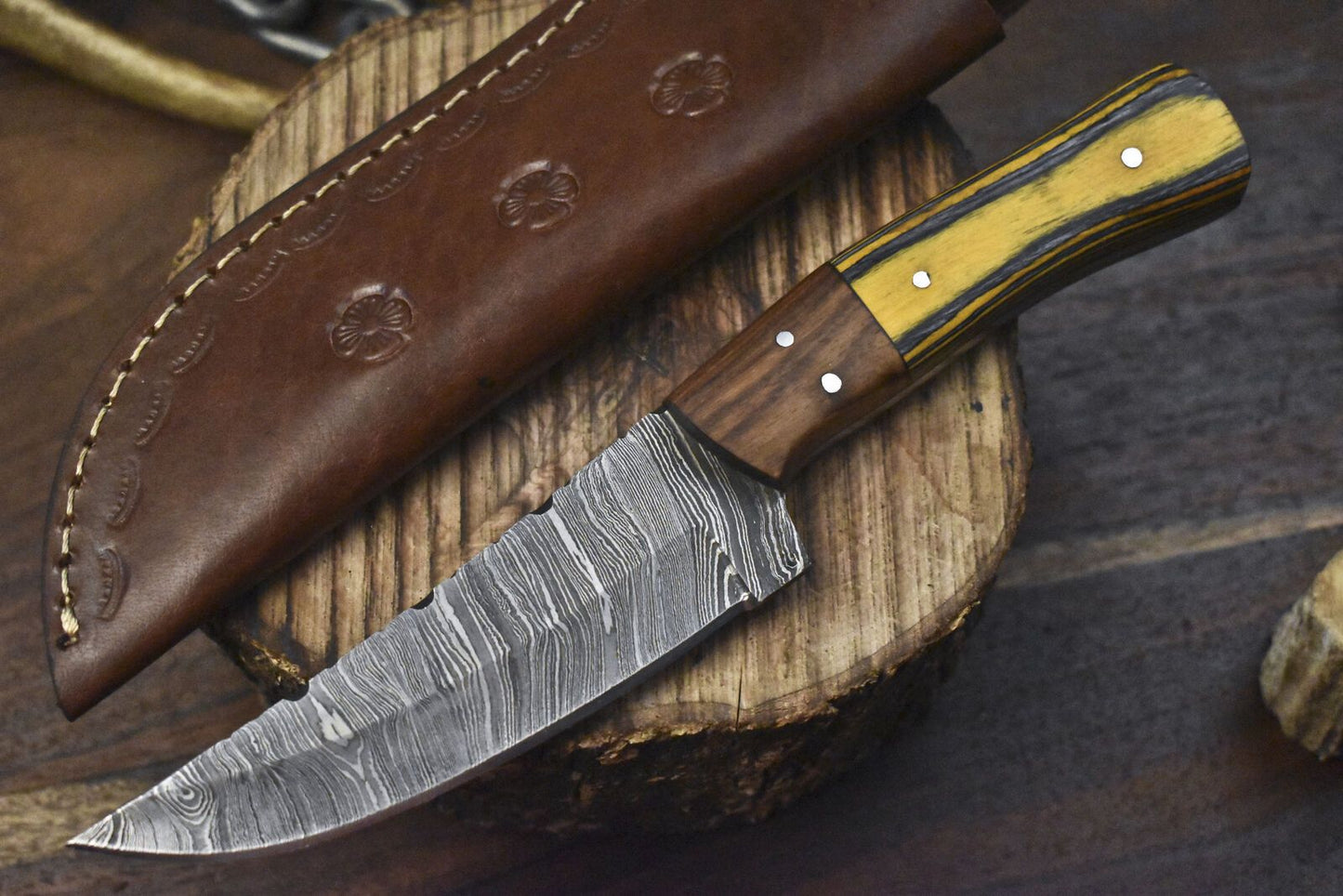 Twist Damascus Skinner Knife with Hard Wood Handle and Wooden Bolster for Fishing