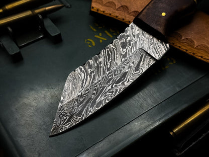 Handmade Damascus Steel Hunting Knife with Wood Handle and Cow Leather Sheath