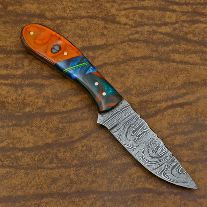 Handmade Damascus Skinner Hunting Knife with Resin and Wood Handle – Custom Fixed Blade