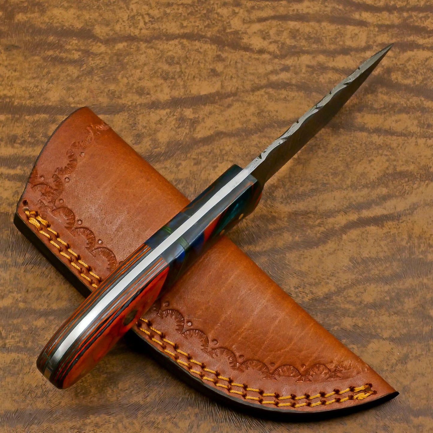 Handmade Damascus Skinner Hunting Knife with Resin and Wood Handle – Custom Fixed Blade