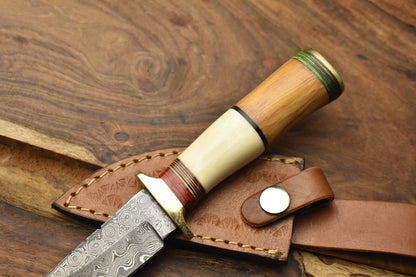Custom Hunting Skinner Knife 8 Inch Damascus Bone Handle Brass Guard W/ Leather Sheath