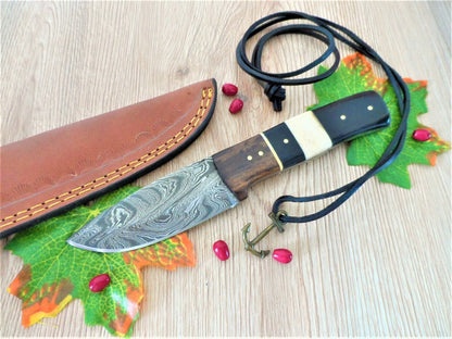 Custom Handmade Full Tang Forged Damascus Steel Hunting Bowie Camping Knife | Durable Outdoor Blade
