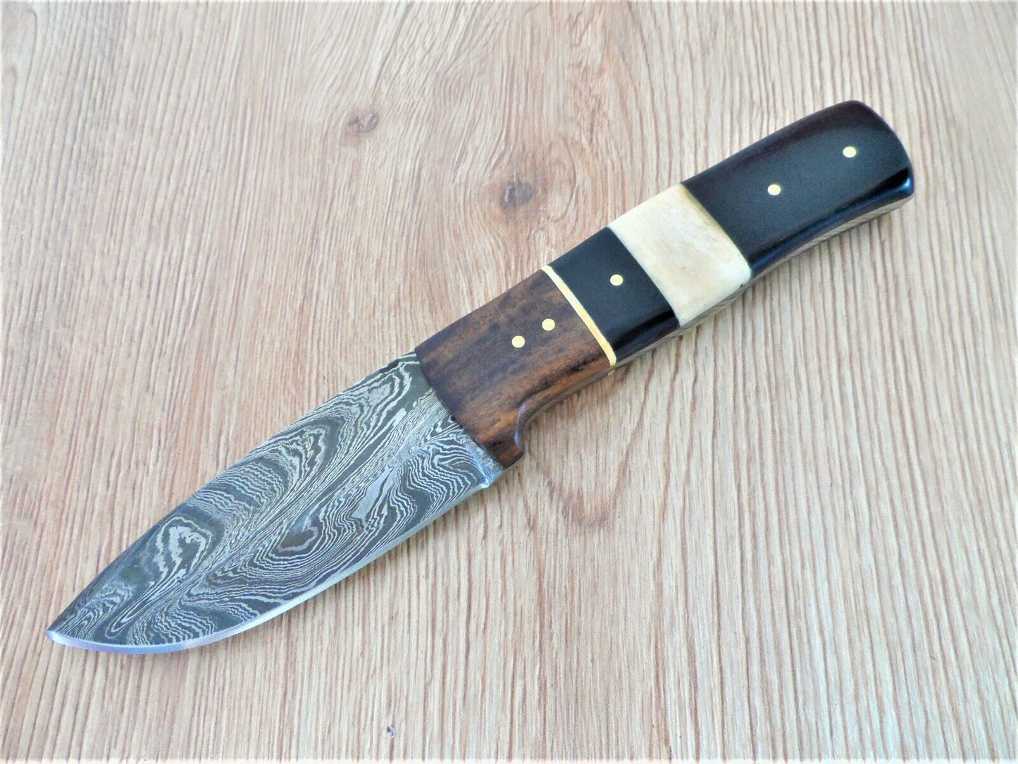 Custom Handmade Full Tang Forged Damascus Steel Hunting Bowie Camping Knife | Durable Outdoor Blade