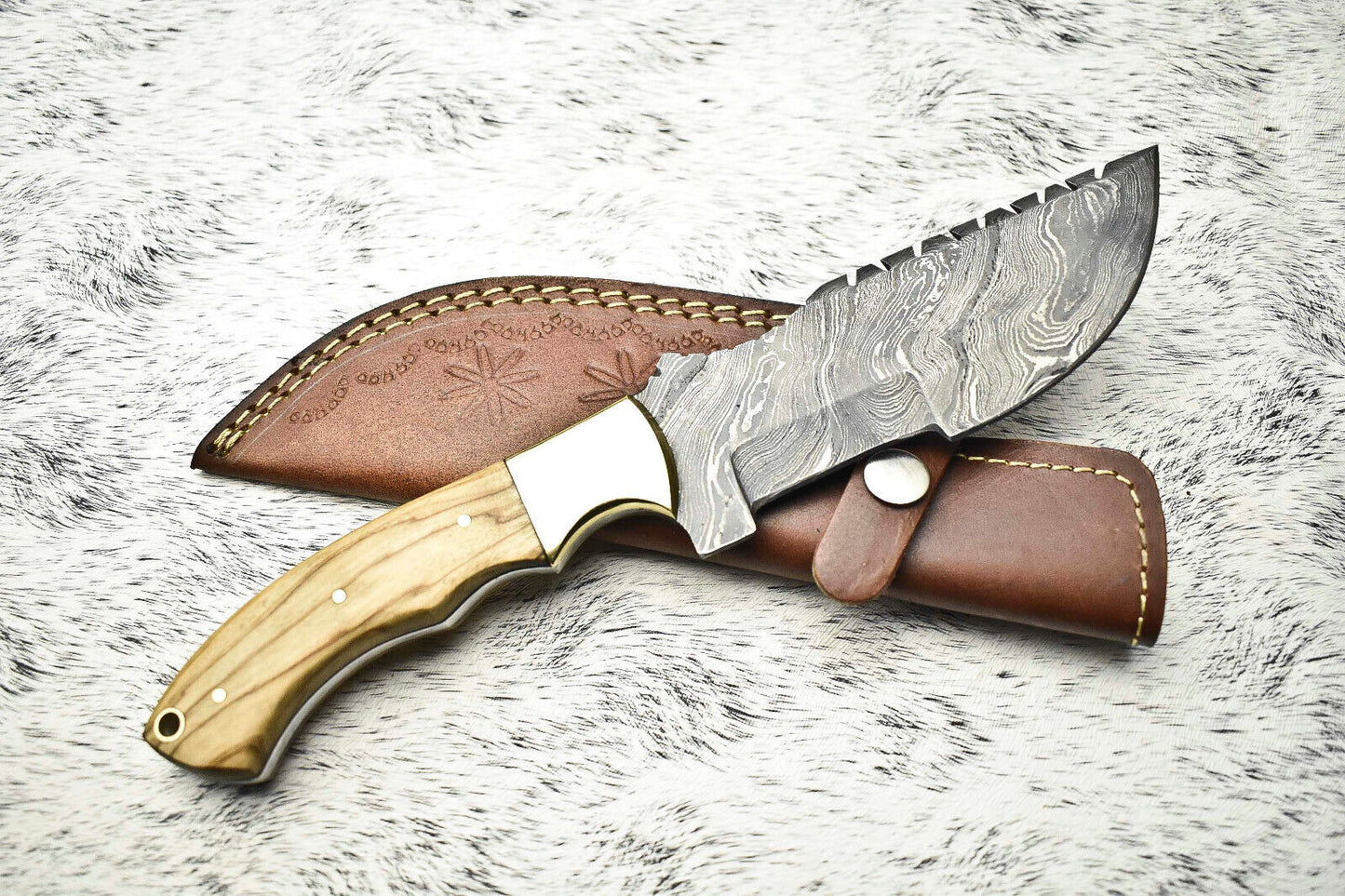 Rare Handmade Damascus Camping Tracker Knife | Full Tang with Leather Sheath
