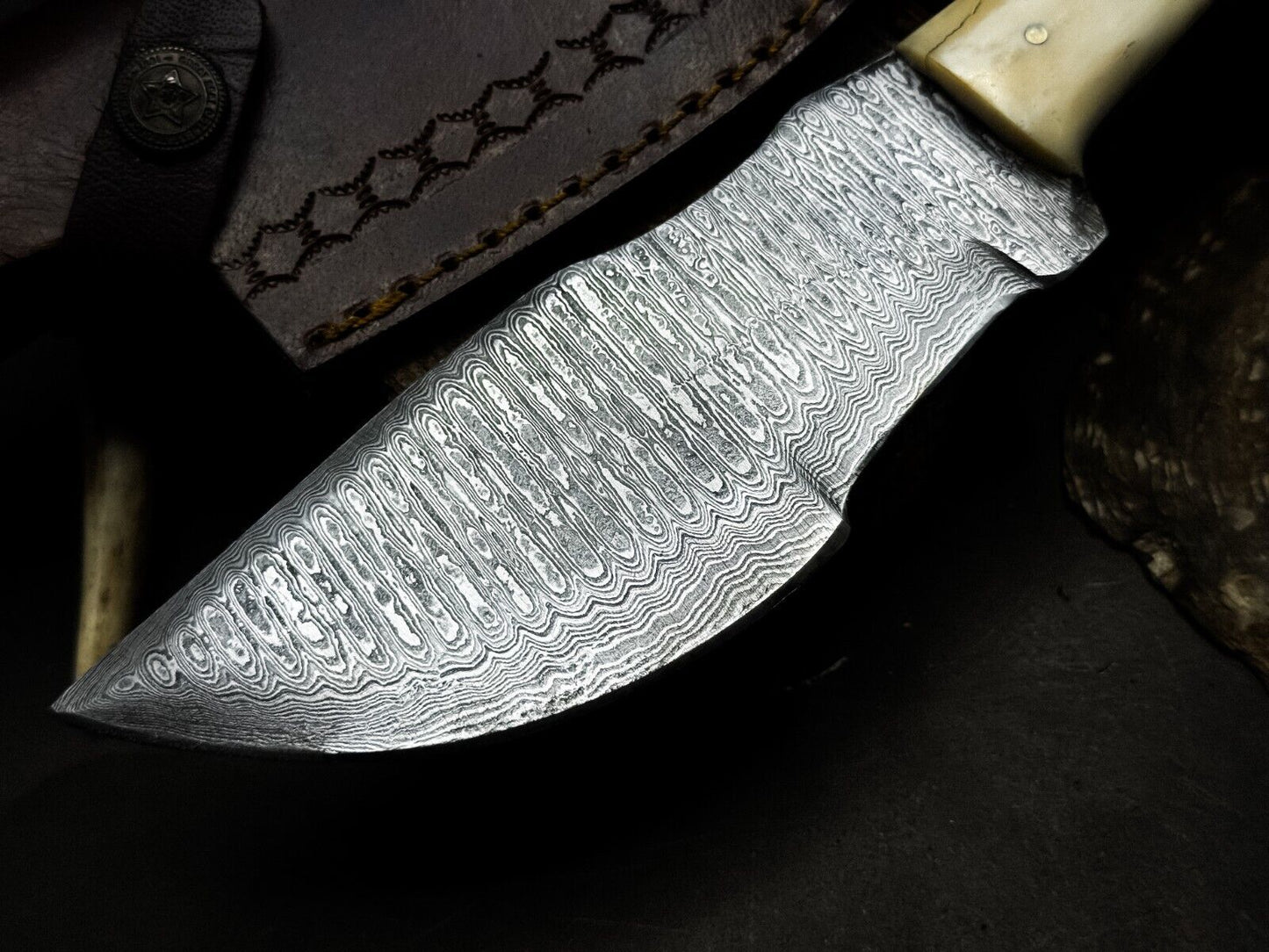 Handmade Damascus Steel Hunting Survival Tracker Knife – Bone Handle with Leather Sheath