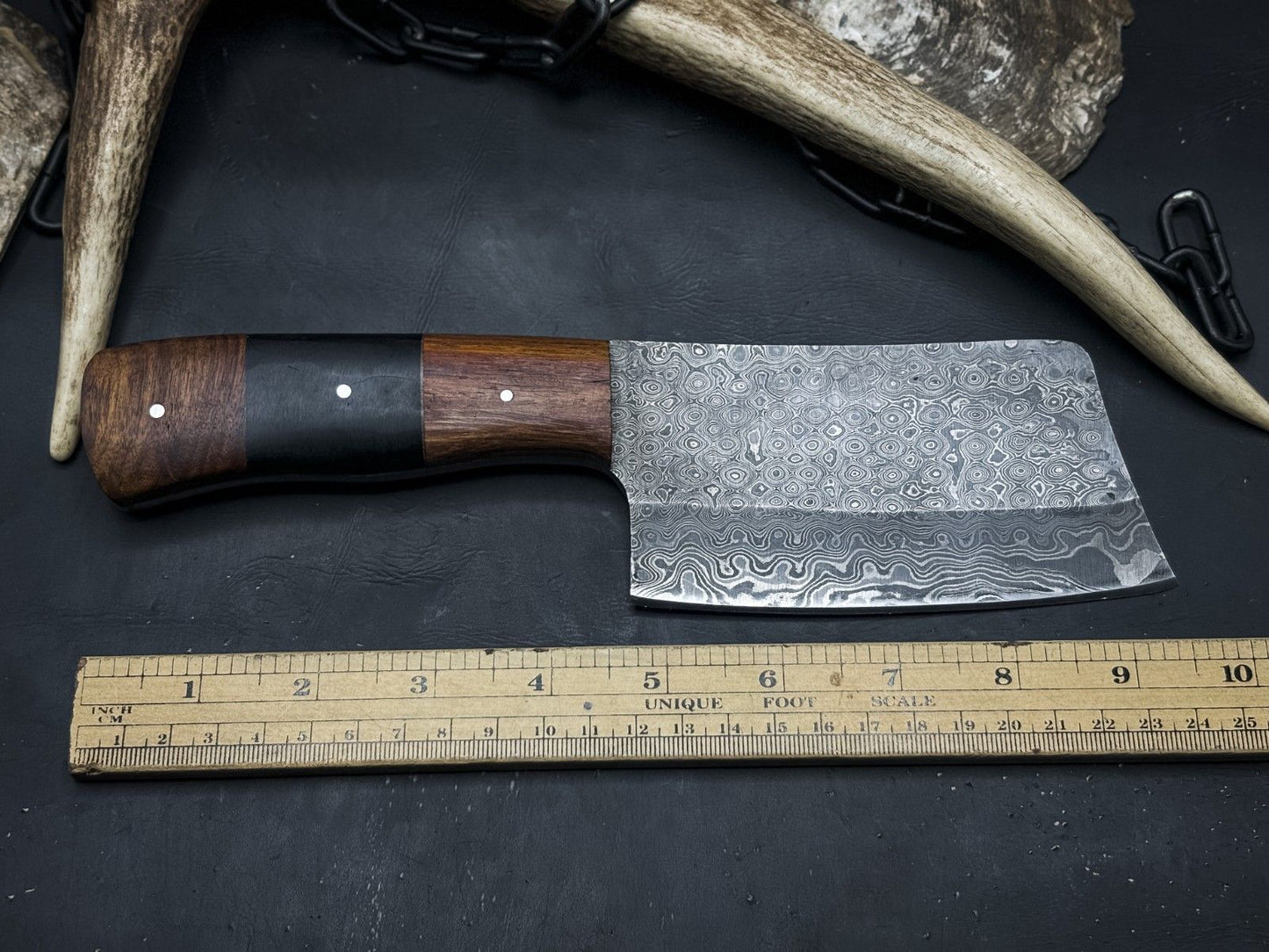 Damascus Steel Kitchen Chef Cleaver Knife – Resin Handle with Cowhide Sheath