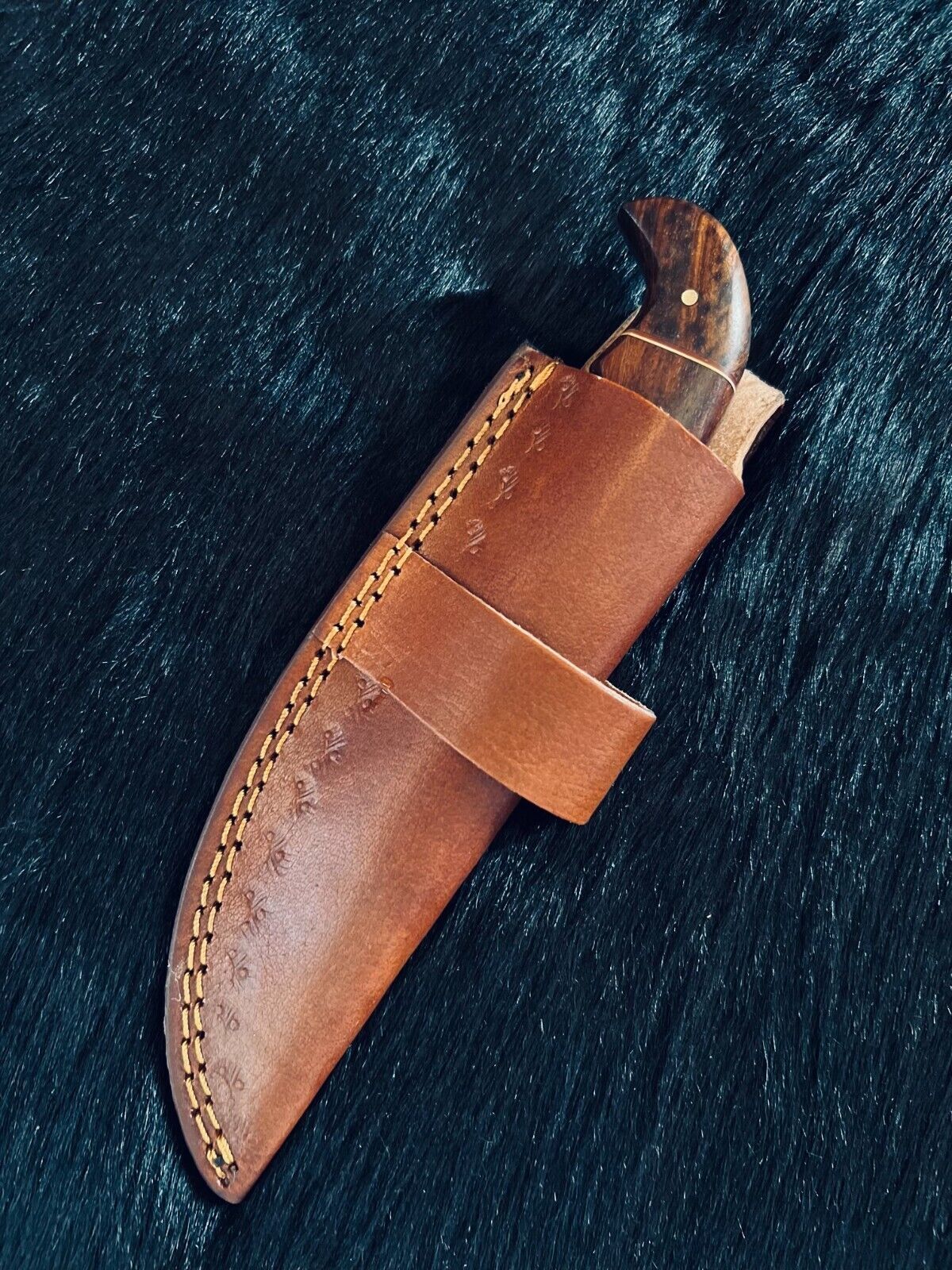 Heritage Forge 8.5 Inch Fire Damascus Steel Hunting Knife with Wood Handle