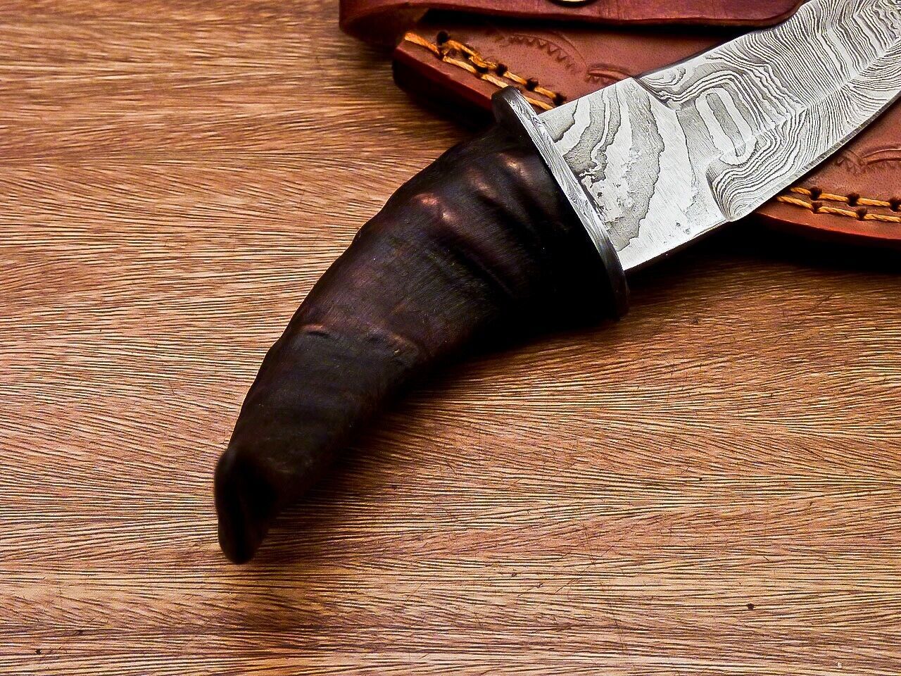 8" Ram Horn Damascus Steel Bowie Knife – Handmade Full Tang Hunting Blade