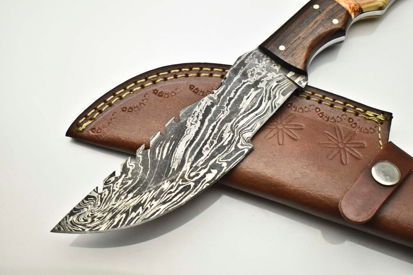 Handmade Damascus Blade Camping Tracker Full Tang