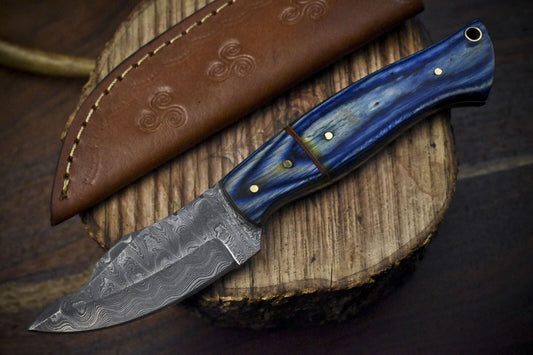 Rare Custom Twist Damascus Skinner Knife with Hardwood Handle and Wooden Bolster – Hunting Blade