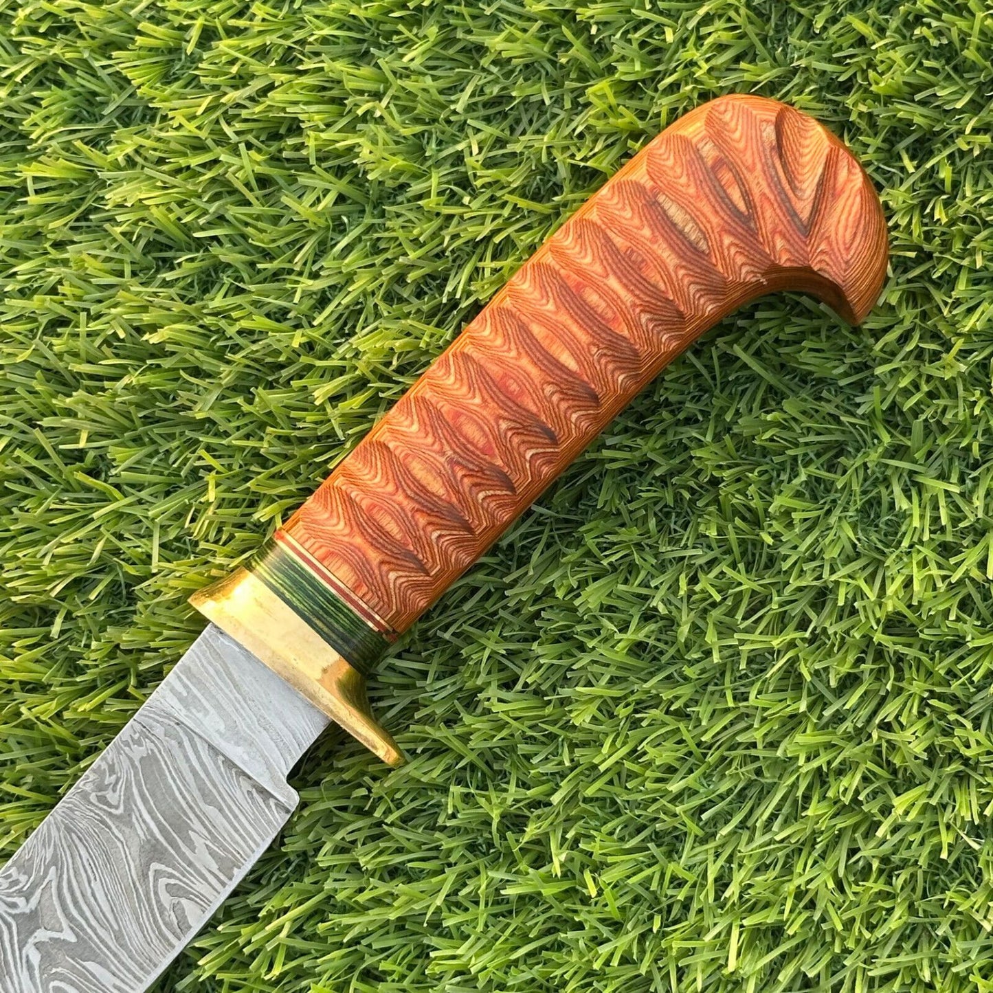 10" Damascus Bowie Knife with Wooden Handle & Brass Guard