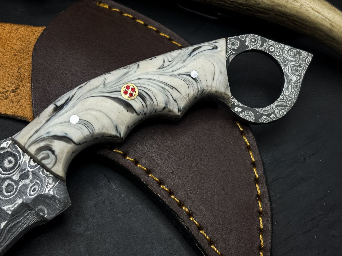 8” Handmade Best Karambit Knife Damascus Karambit Knife With Resin Handle