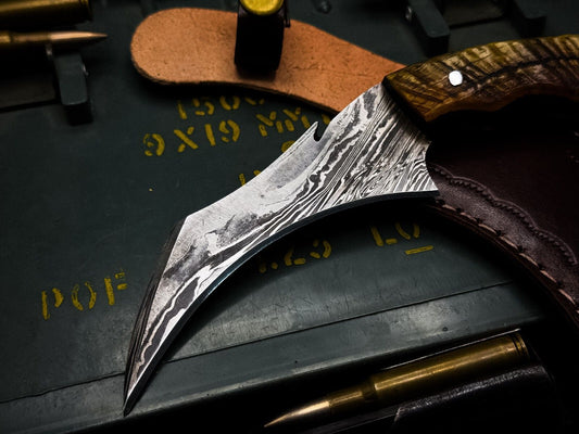 9" Handmade Damascus Karambit Knife Best Damascus Steel Karambit with Horn Handle