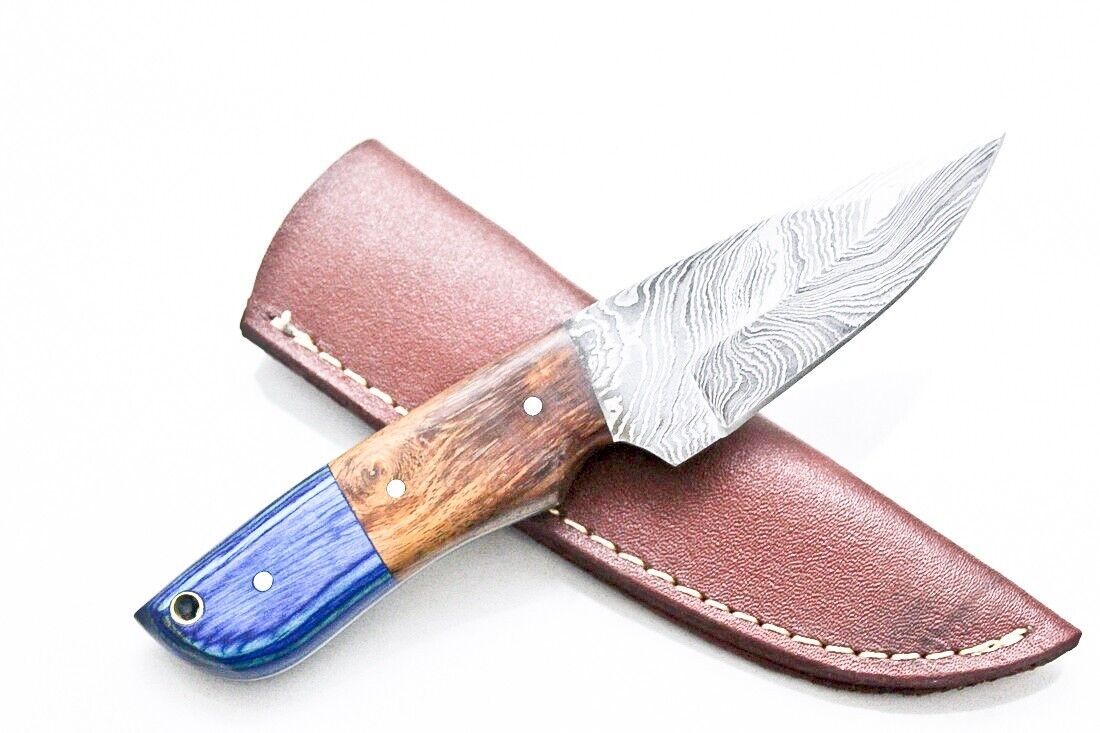 Custom Damascus Hunting Skinner Knife Wood Handle Fixed Blade with Leather Sheath