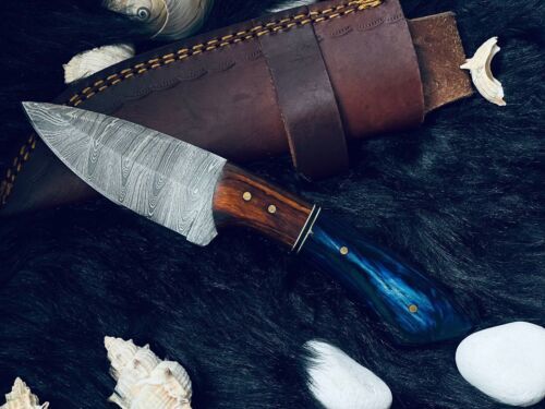 8" Custom Twist Damascus Bowie Knife – Camel Bone & Wood
