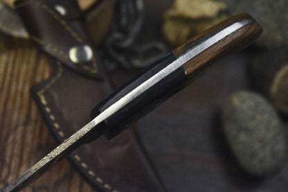 Custom Handmade Damascus Skinner Knife with Gut Hook – Twist Pattern Damascus Steel Skinner Hunting Knife Walnut Wood Handle & Sheath