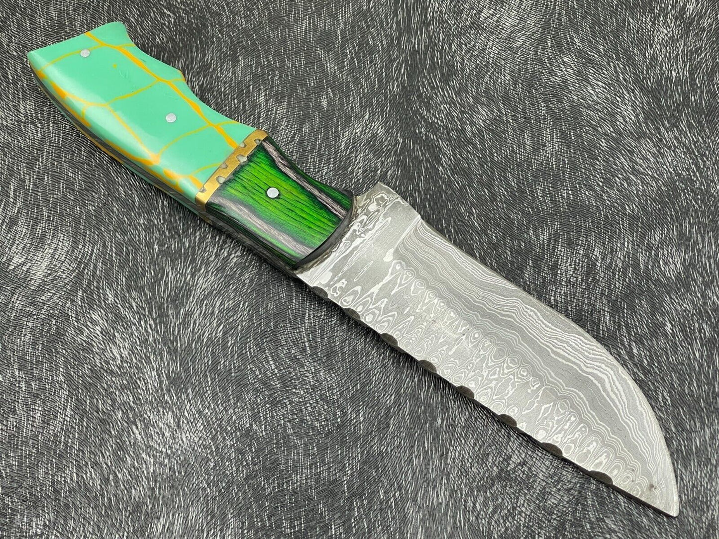 Heritage Forge Trail Seeker 10 Inch Damascus Bowie Knife with Resin Wood Handle
