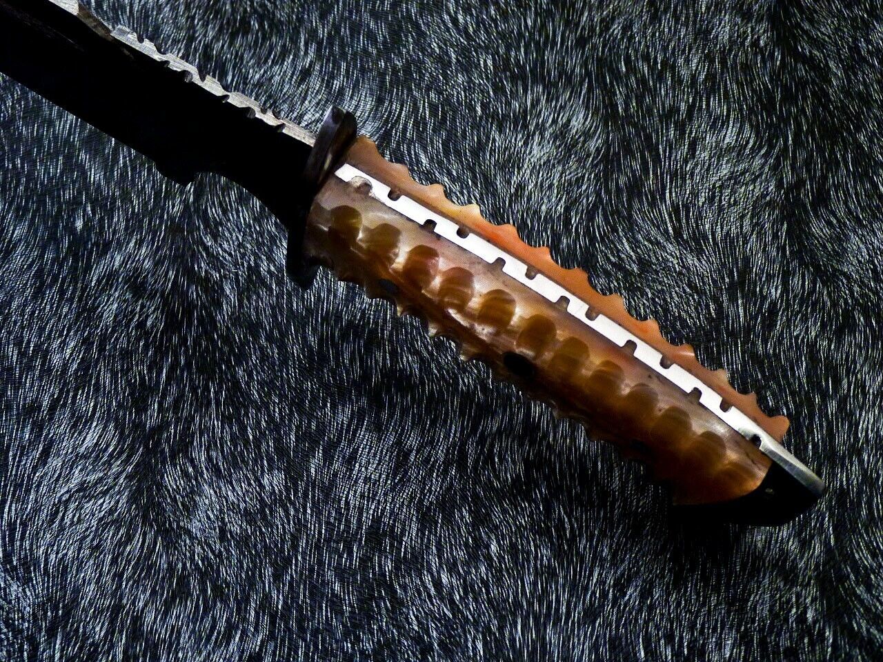 Handmade Damascus Steel Bowie Knife with Resin Handle and Mosaic Pin