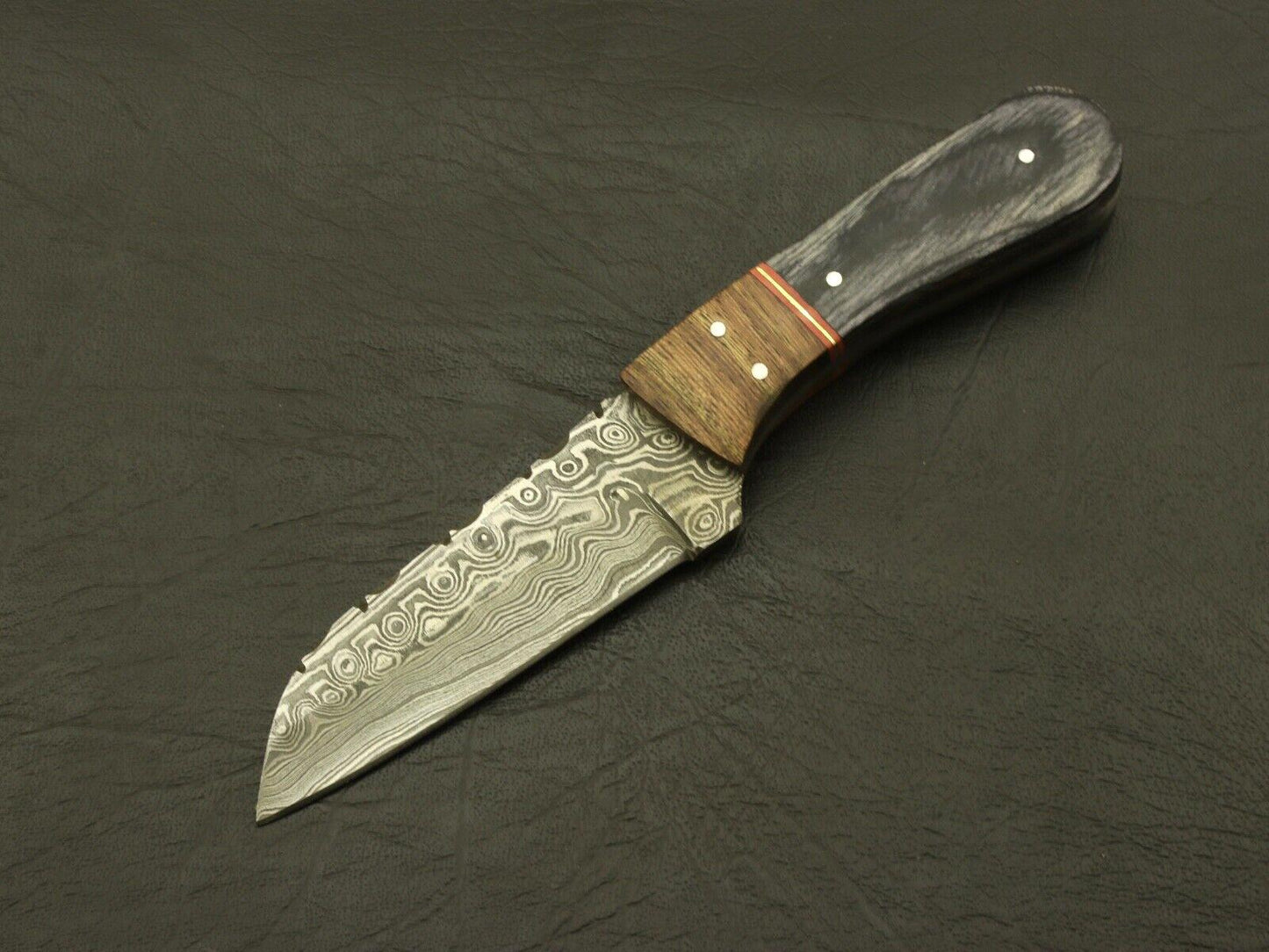 Custom Hand Forged Twist Damascus Skinner Knife Pakka Wood Handle with Leather Sheath