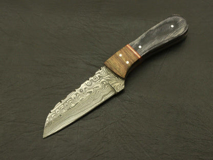 Custom Hand Forged Twist Damascus Skinner Knife Pakka Wood Handle with Leather Sheath