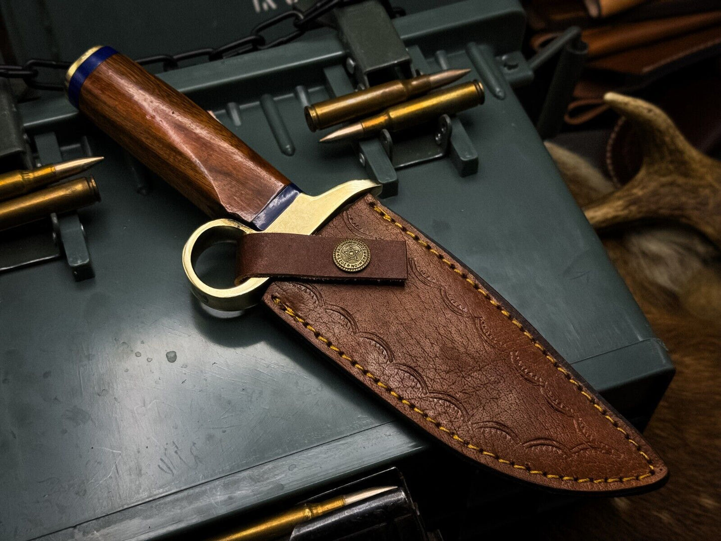 Handmade Damascus Bowie Knife – Full Tang Hunting Blade with Twist Hardwood Handle & Sheath | Heritage Forge
