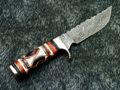 11" Hand Forged Damascus Bowie Hunting Knife – Engraved Camel Bone & Hardwood Handle