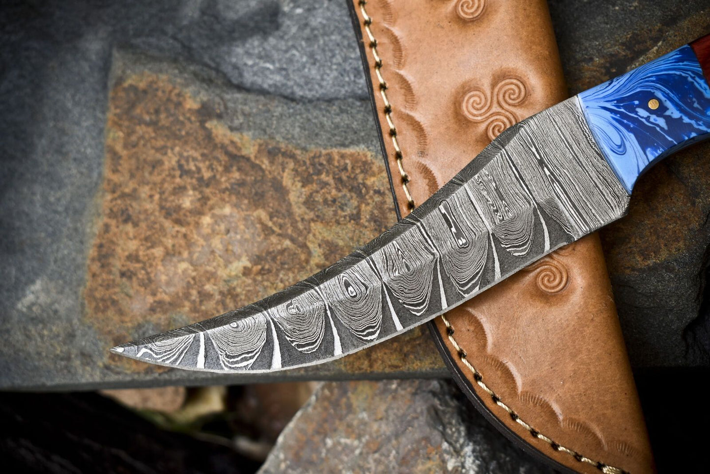 Twist Damascus Skinner Knife Hard Wood Micarta Bolster Hunting Tool