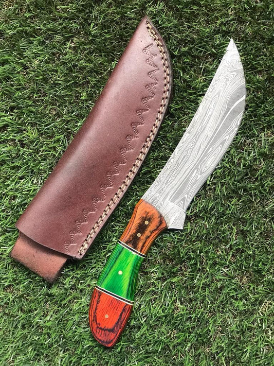 10.75" Custom Handmade Twist Damascus Steel Fixed Blade Hunting Bowie Knife with Leather Sheath