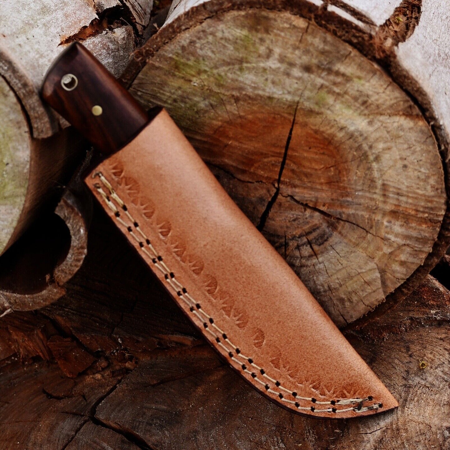 Damascus Steel EDC Skinning Hunting Knife with Hardwood Handle – 7.5 Inch Handmade Blade with Leather Sheath