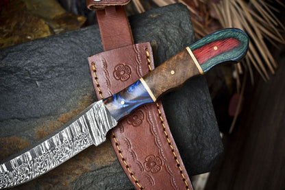 Twist Damascus Skinner Knife Handmade Hardwood Handle Fixed Blade Hunting Tool