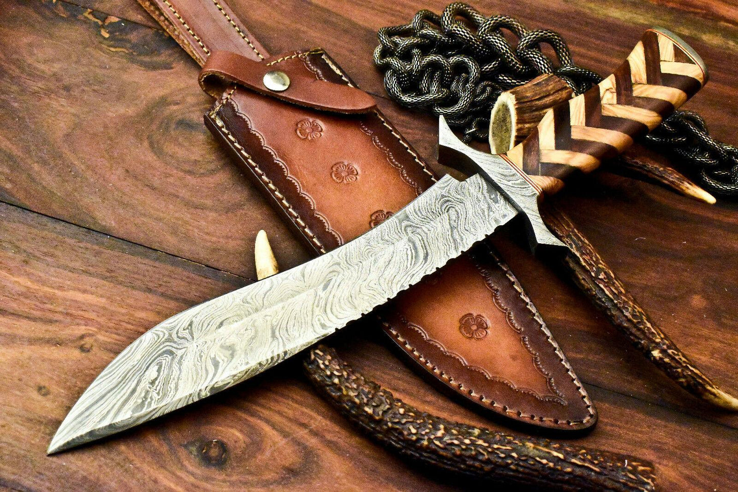 Rare Handmade Damascus Steel Bowie Knife – 16" Hunting Blade with Walnut Wood Handle