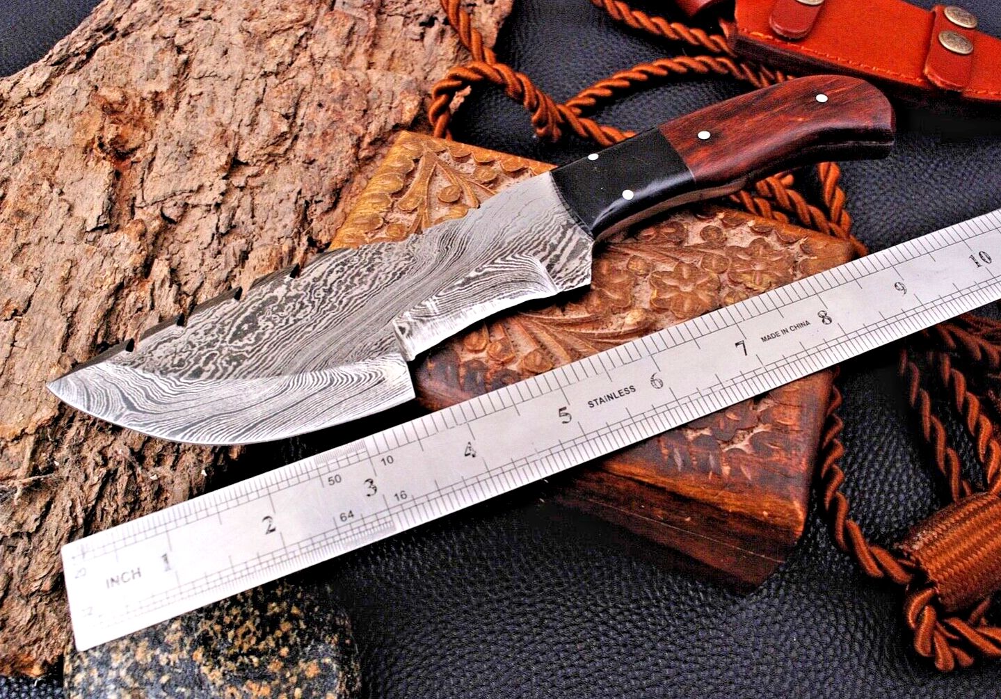 Tracker Hunting Knife Bushcraft – Hand Forged Damascus Steel with Leather Sheath