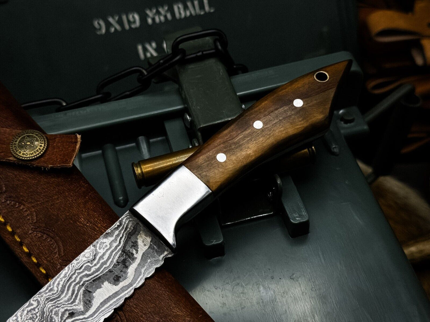 Premium Handmade Damascus Steel Bread Knife – Wood Handle & Leather Sheath