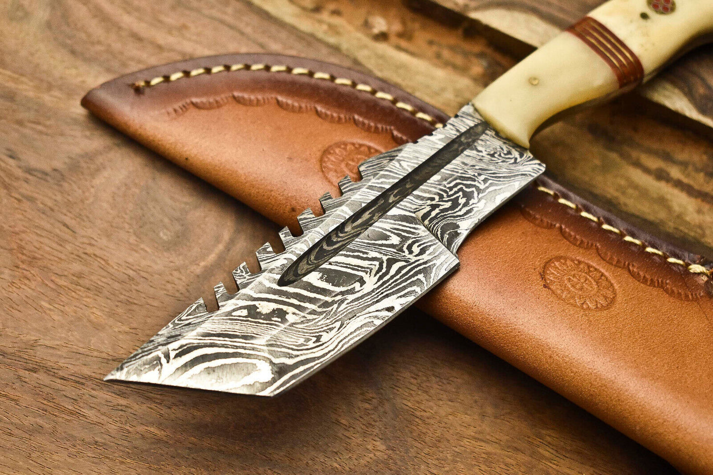 Rare Handmade Damascus Blade Camping Tracker Full Tang Knife with Leather Sheath – 384 Layer Forged Steel Outdoor Survival Hunting Knife