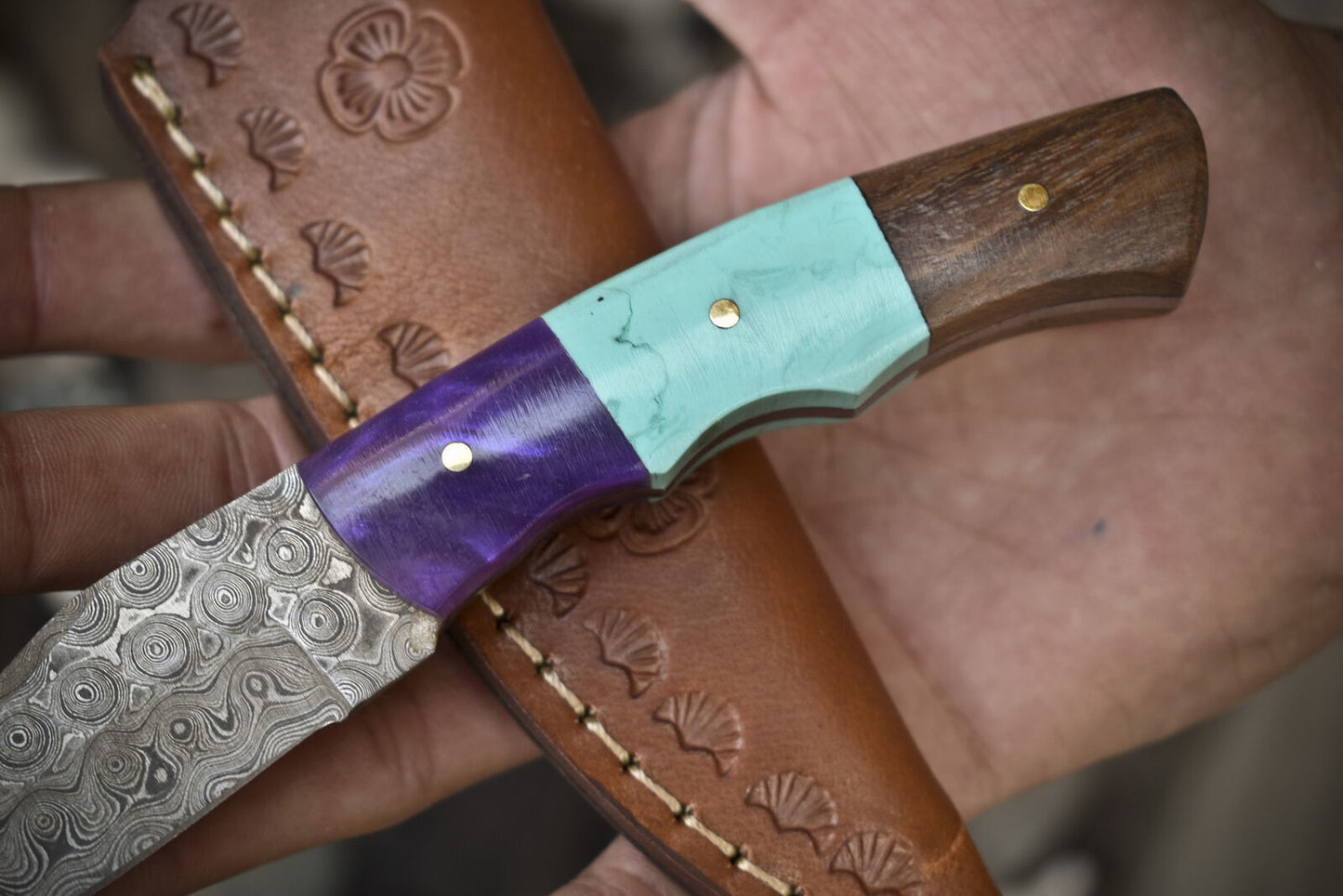7.75" Handmade Twist Damascus Skinner Knife EDC with Mixed Handle & Micarta Bolster