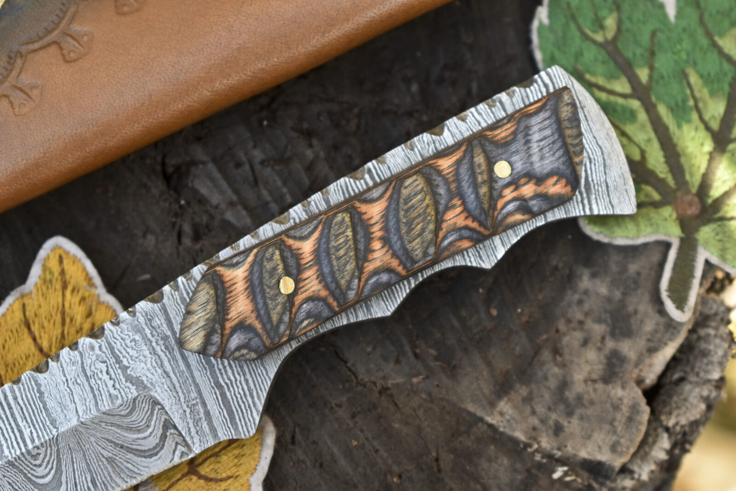 Compact Handmade Twist Damascus Skinner Knife with Hardwood Handle for Outdoor Use