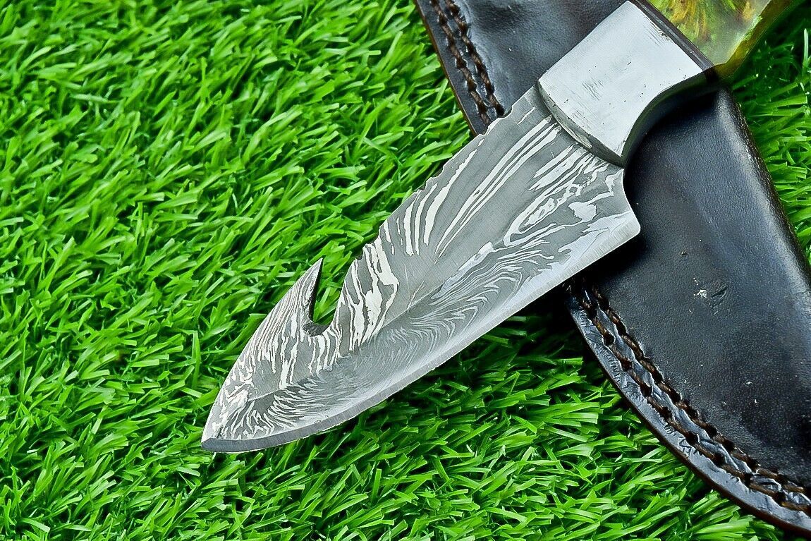 7.5" Custom Handmade Damascus Bowie Knife – Resin Handle | Compact Full Tang