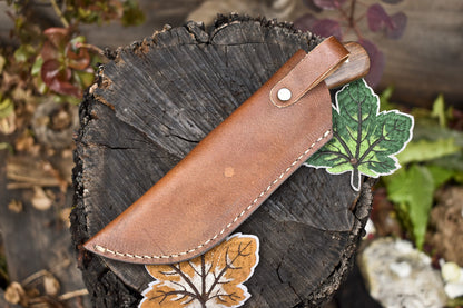 wist Damascus Skinner Knife with Bone and Wood Handle – Handmade EDC Hunting Blade
