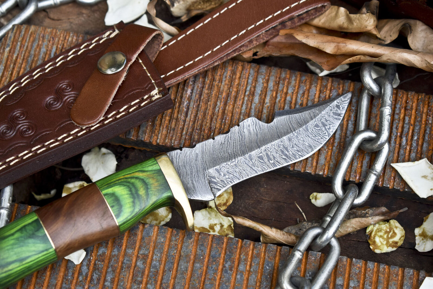 Custom Skinner Knife Fire Damascus Hard Wood Brass Guard Handmade Outdoor Hunting Knife w/ Leather Sheath