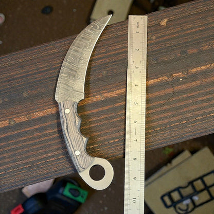 Best Damascus Karambit 9" Damascus Steel Karambit Hunting Knife With Wood Handle