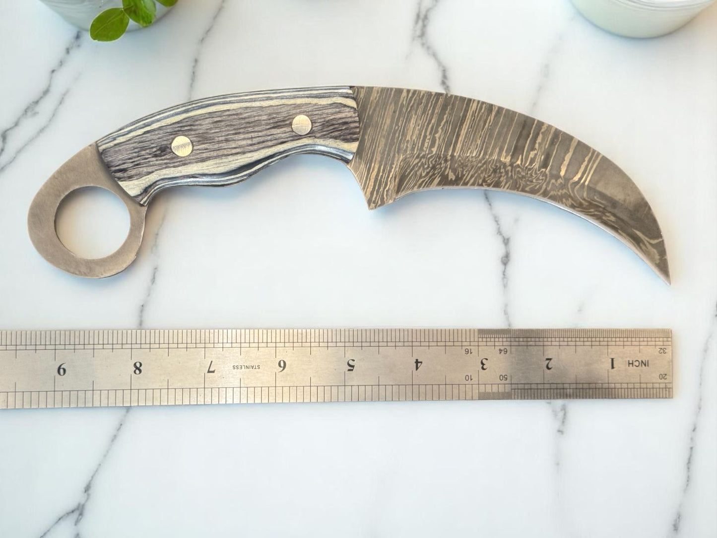 Damascus Karambit Knife Handmade Karambit Damascus Steel Hunting Knife with Wood Handle