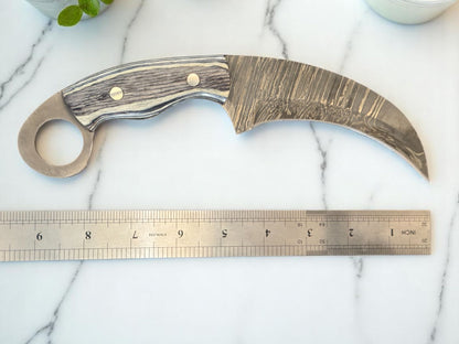 Damascus Karambit Knife Handmade Karambit Damascus Steel Hunting Knife with Wood Handle