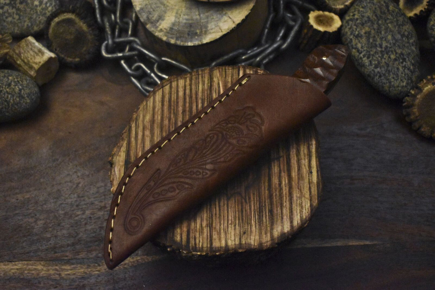 Damascus Skinner Knife Twist Pattern with Walnut Wood Handle and Wooden Bolster – Unique Hunting Gift