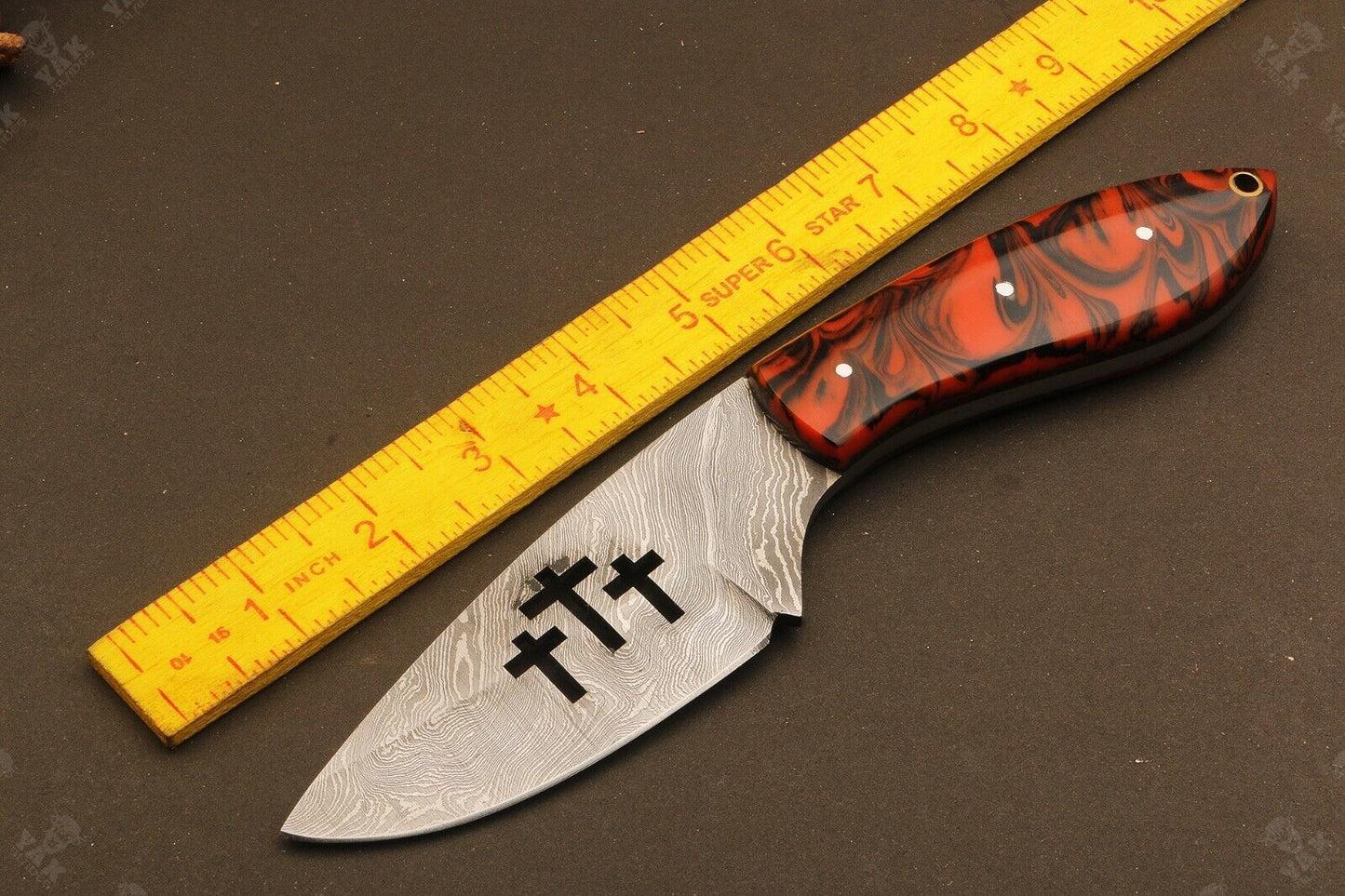 9.5" Hand Forged Twist Damascus Steel Wire Cut Bowie Knife | Resin Handle