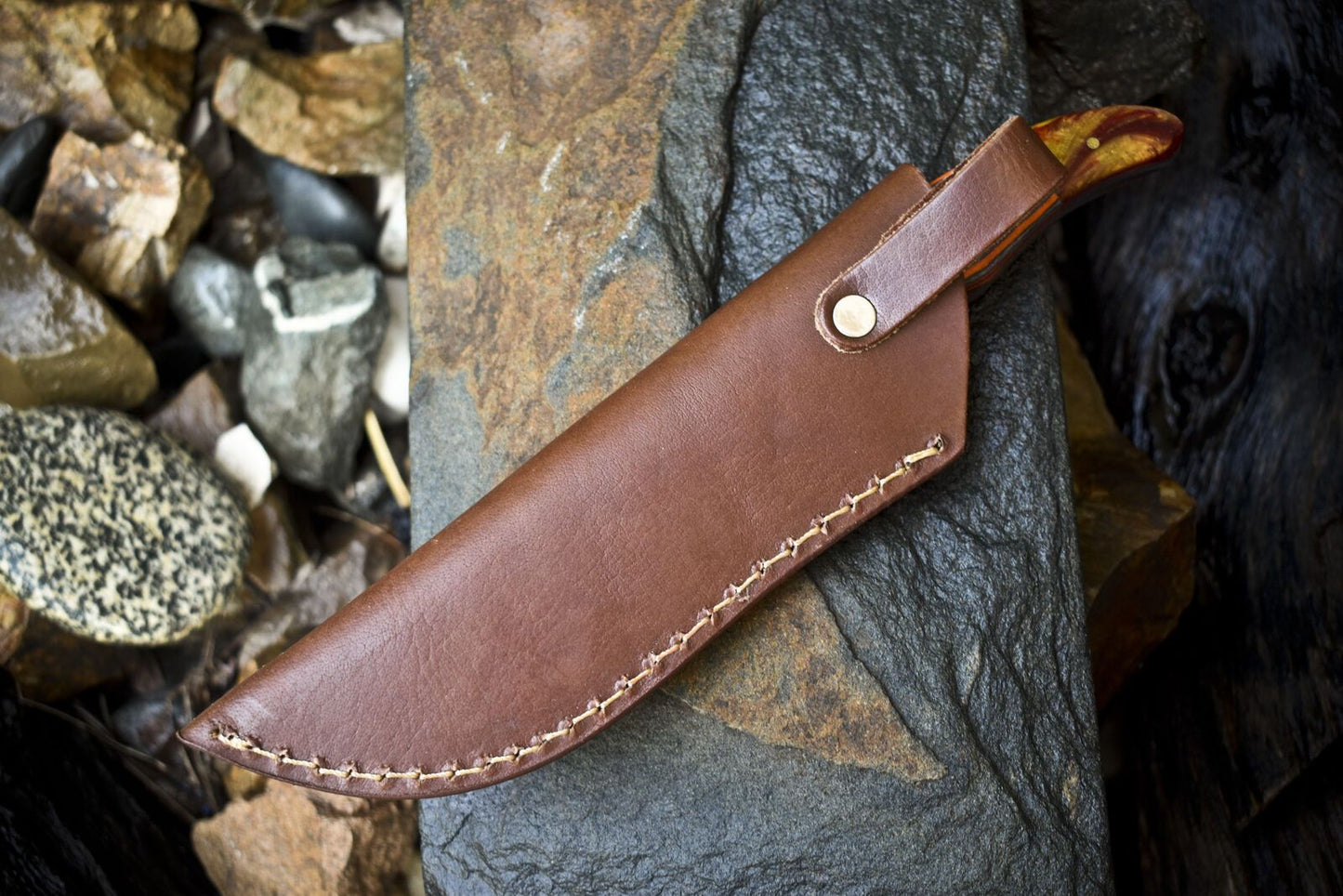 Custom Hand Forged Twist Damascus Skinner Knife with Hardwood Handle – 9.5" Fixed Blade Survival Knife